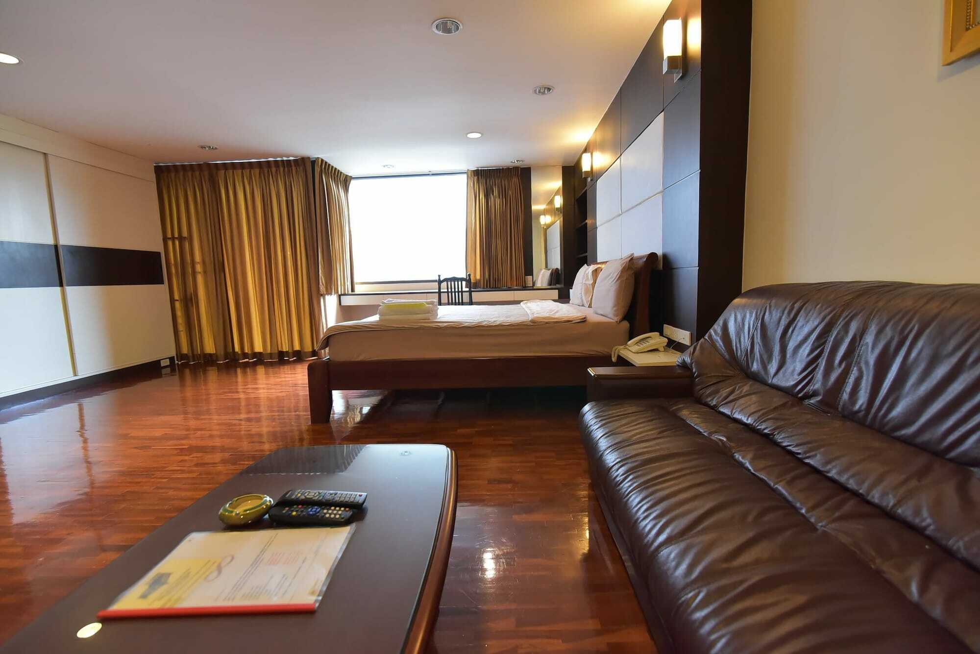 Eight Ville Bangkok Kültér fotó